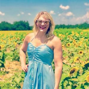 Meet your Posher, Olivia